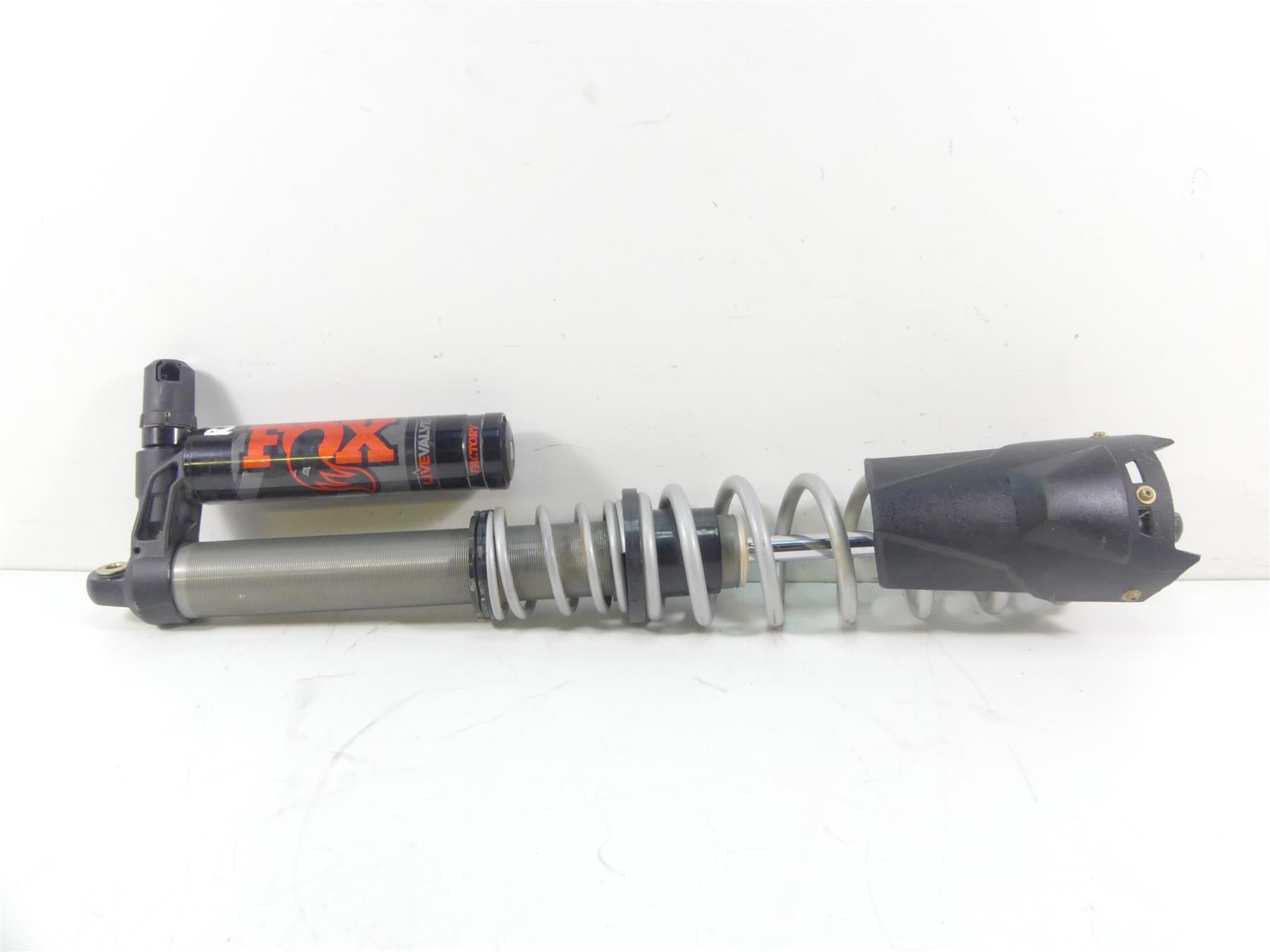 2018 Polaris RZR1000 XP EPS Turbo Dynamix Rear Left Fox Shock Damper 7044773 {{ shop.shopifyCountryName }} - Mototech271