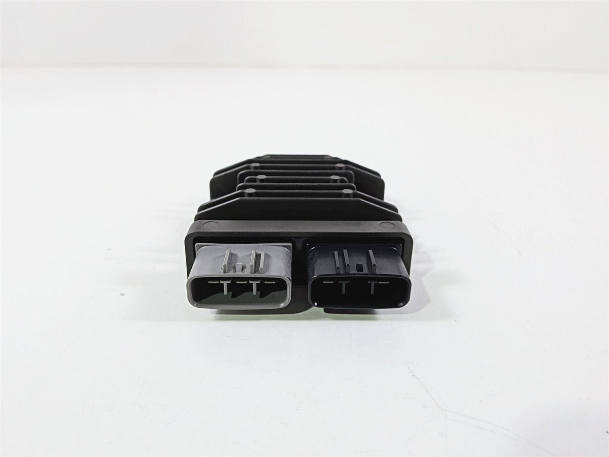 2019 Triumph Speed Triple RS 1050 Rectifier Voltage Regulator T1300675 FH020AA {{ shop.shopifyCountryName }} - Mototech271
