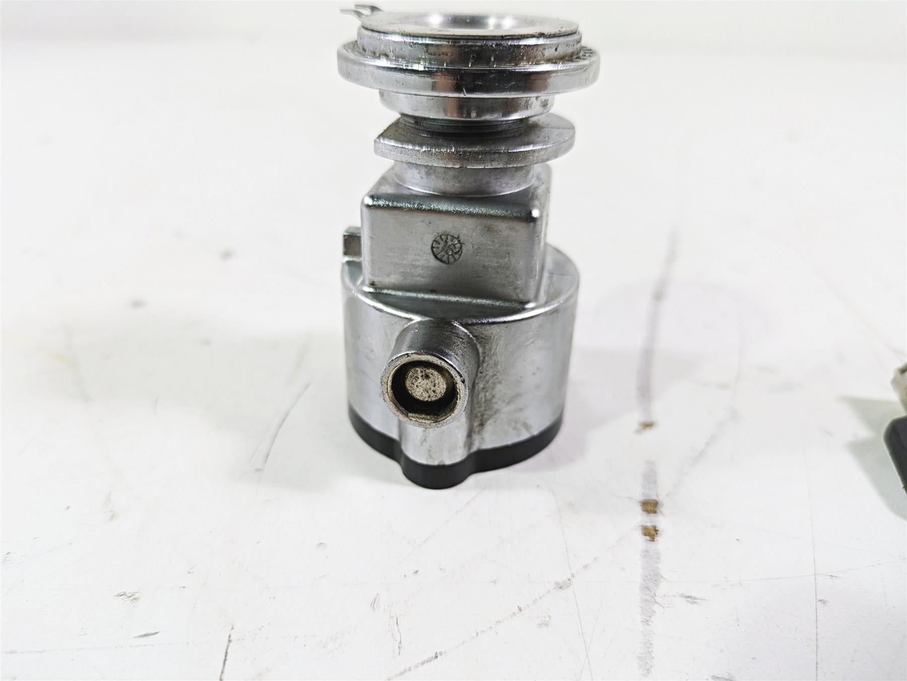 2015 Harley FXDL Dyna Low Rider Steering Fork Key Lock 71475-06B {{ shop.shopifyCountryName }} - Mototech271