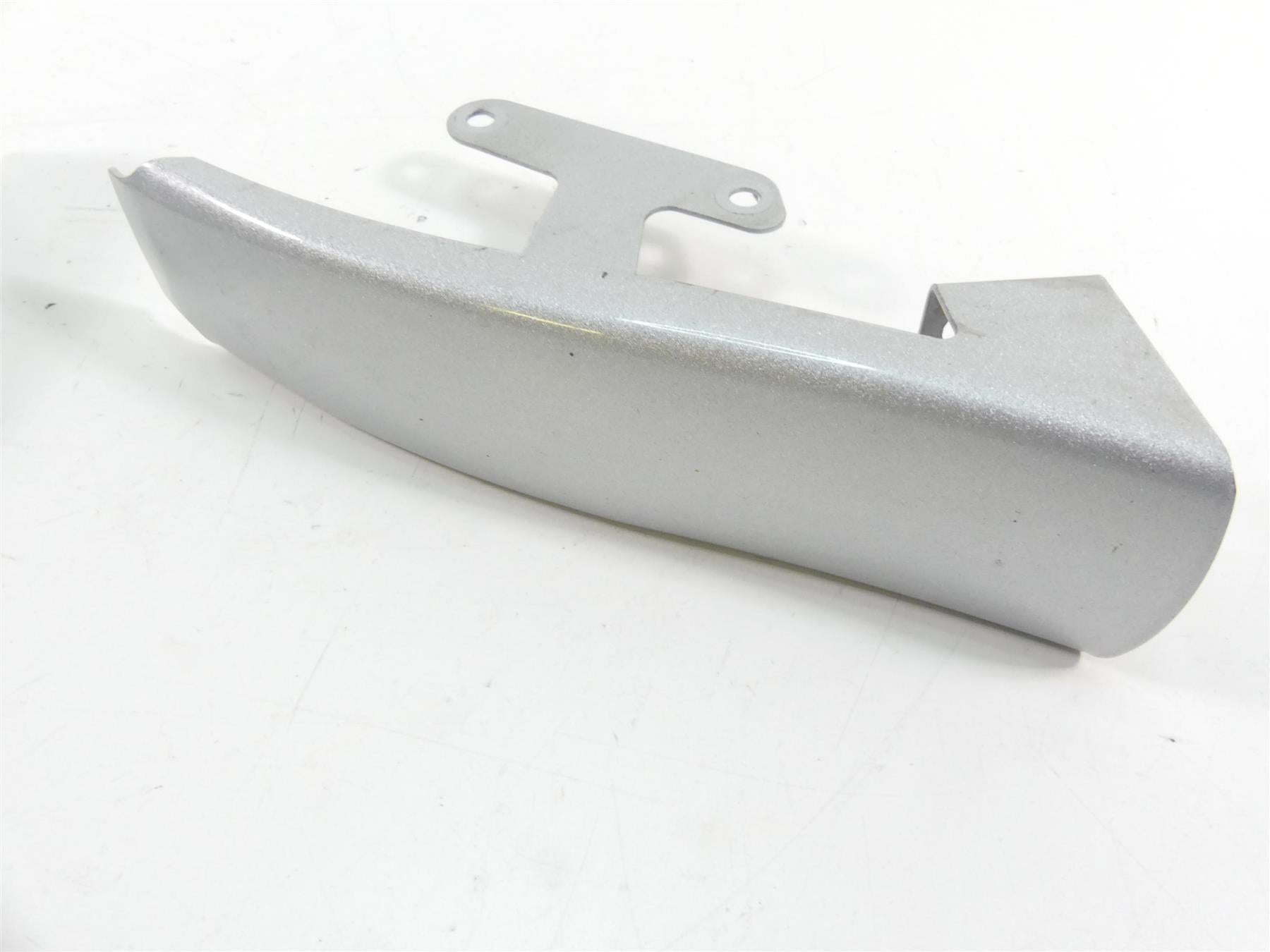 2009 Harley FLHTCU SE4 CVO E-Glide Fender Saddlebag Trim Filler Set 91638-09CZB {{ shop.shopifyCountryName }} - Mototech271