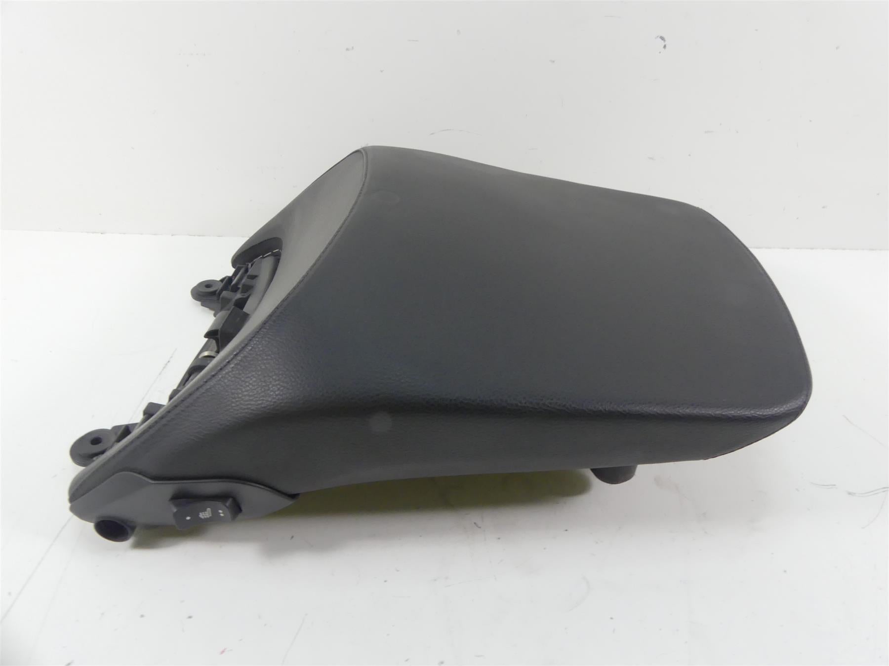 2017 BMW R1200RT K52 Rear Passenger Heated Saddle Seat 52537728824 {{ shop.shopifyCountryName }} - Mototech271