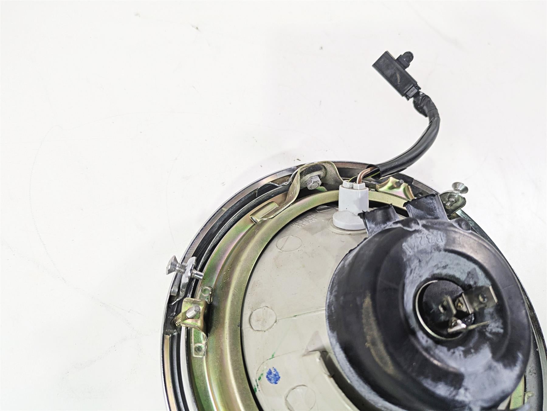2013 Triumph Bonneville Headlight Head Light Lamp Lens T2700915 {{ shop.shopifyCountryName }} - Mototech271