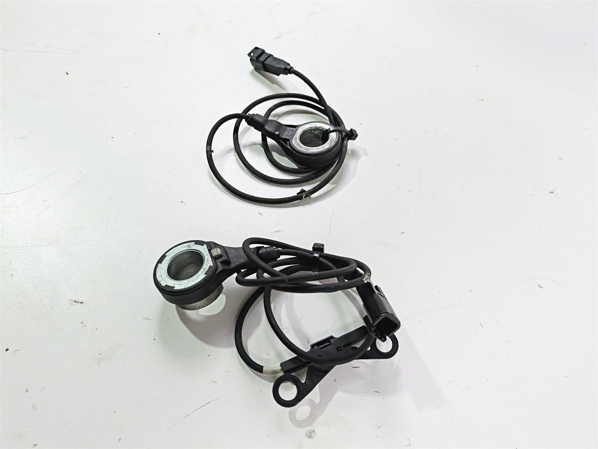 2015 Harley FXDF Dyna Fat Bob Front Rear Abs Brake Wheel Speed Sensors 40682-12 {{ shop.shopifyCountryName }} - Mototech271