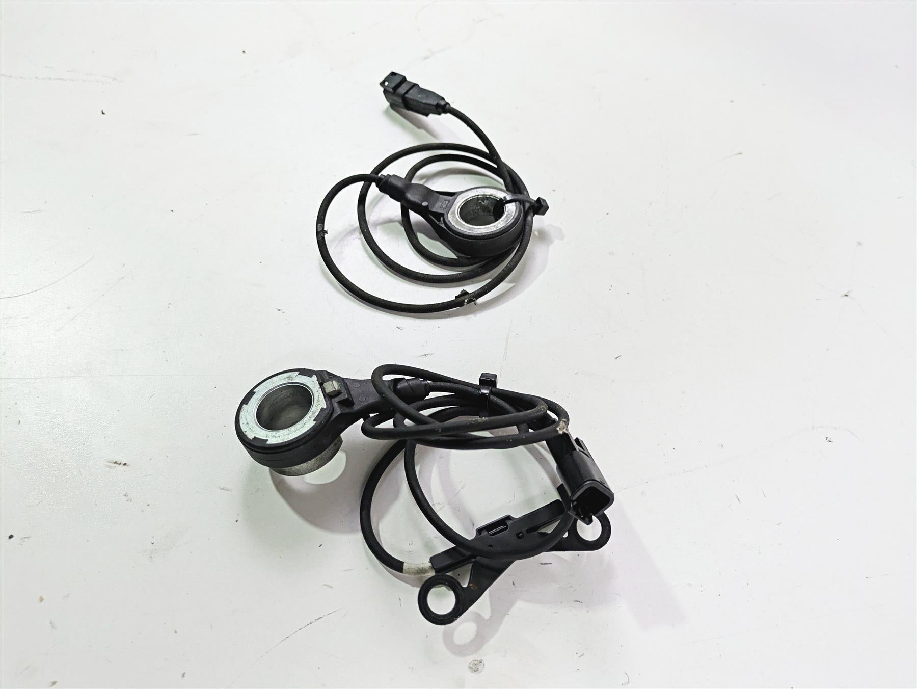 2015 Harley FXDF Dyna Fat Bob Front Rear Abs Brake Wheel Speed Sensors 40682-12 {{ shop.shopifyCountryName }} - Mototech271