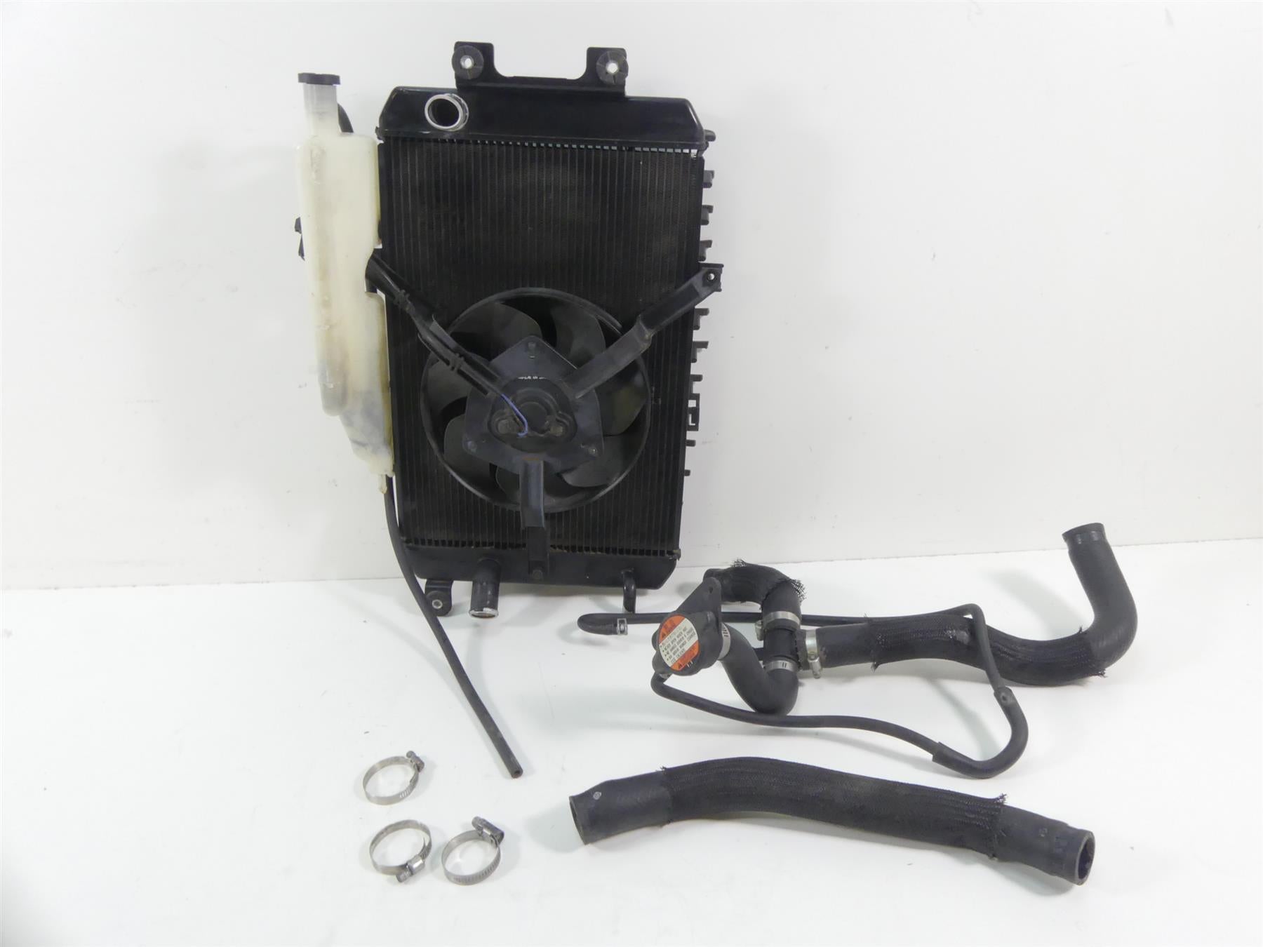 2007 Suzuki M109R VZR1800 Boulevard Radiator Fan Reservoir Hoses 17710-48G00