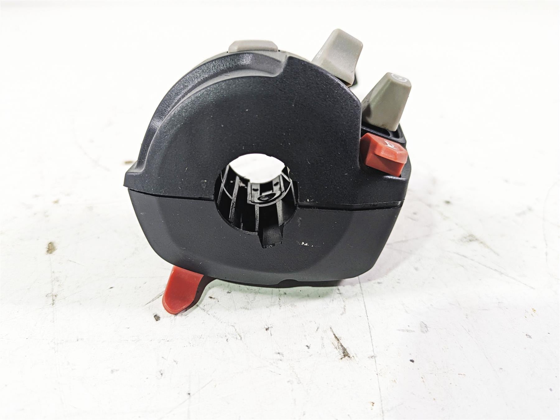2023 Triumph Street Triple 765 RS Left Turn Signal Control Switch -Read T2044338 {{ shop.shopifyCountryName }} - Mototech271