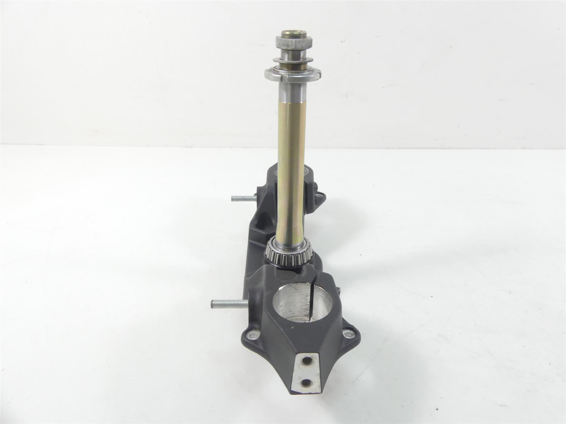 2016 Indian Chieftain Dark Horse Lower Triple Tree Steering Yoke 46mm 1824619 {{ shop.shopifyCountryName }} - Mototech271