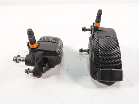 2018 Harley Touring FLHXSE CVO Street Glide Front Brake Caliper Set 41300209 {{ shop.shopifyCountryName }} - Mototech271