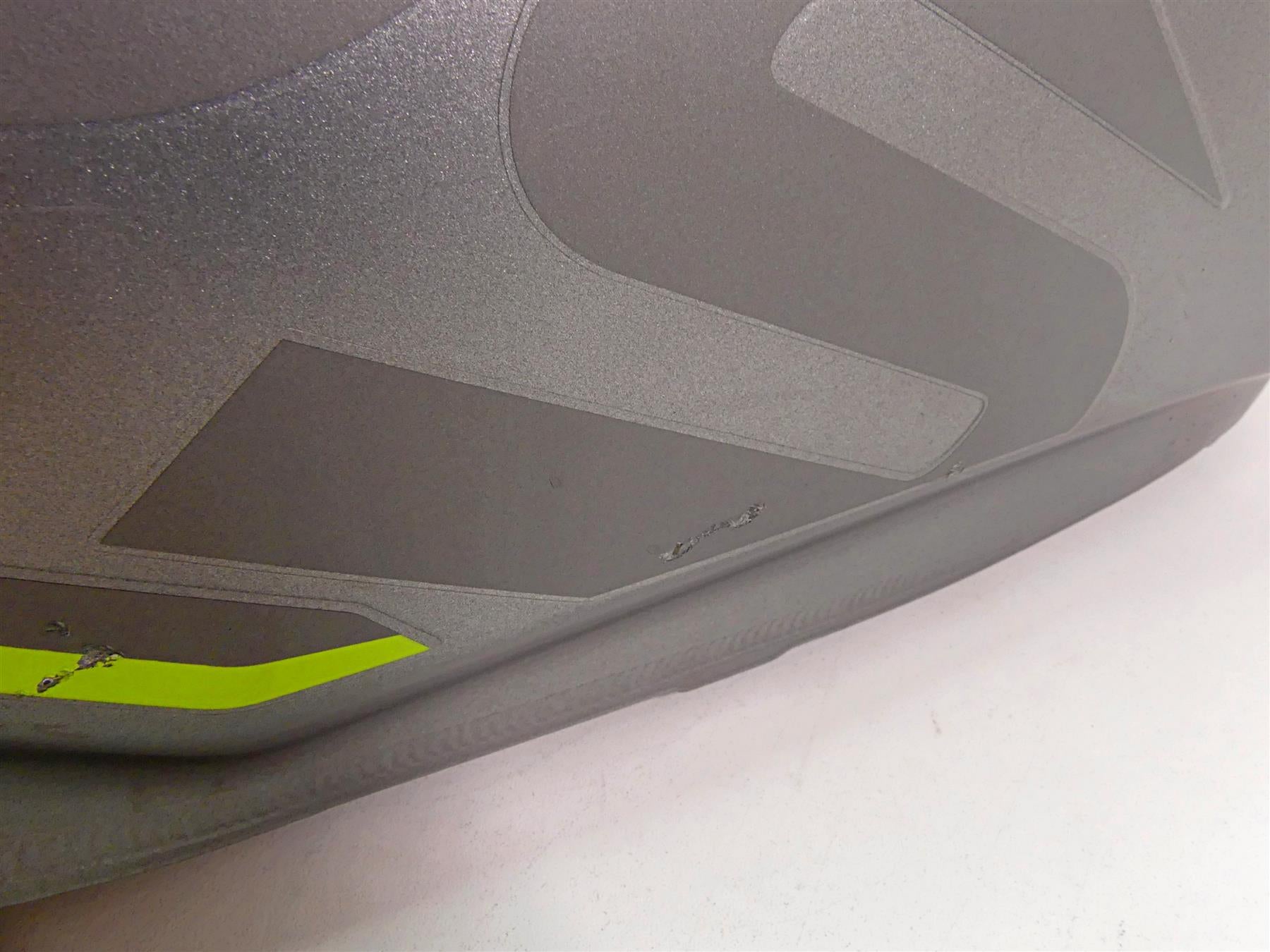 2022 Triumph Speed Triple 1200 RS Dented Fuel Gas Petrol Tank T2408577 {{ shop.shopifyCountryName }} - Mototech271