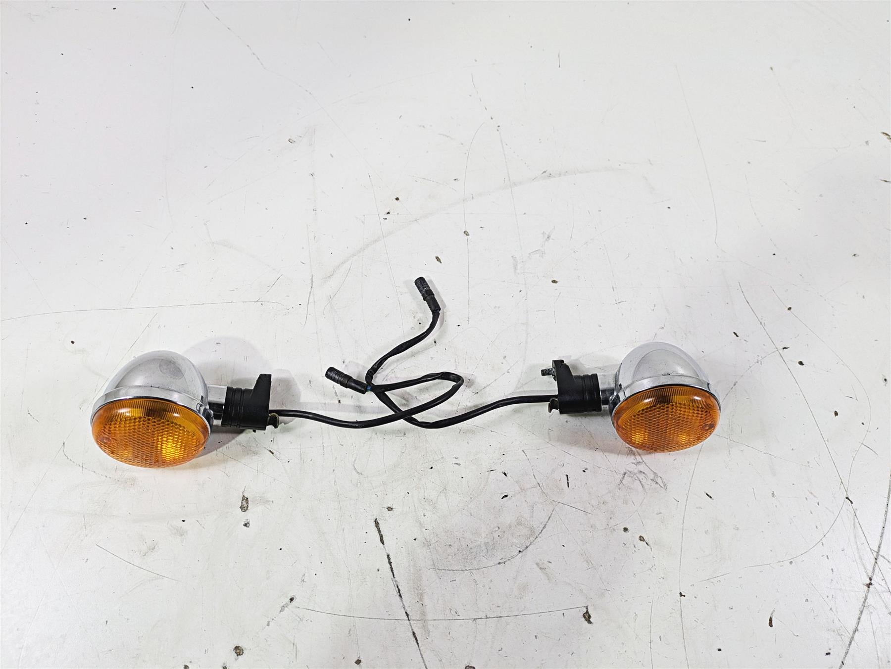 1998 Moto Guzzi California 1100 EV Front Turn Signal Set - Read GU03750631 {{ shop.shopifyCountryName }} - Mototech271