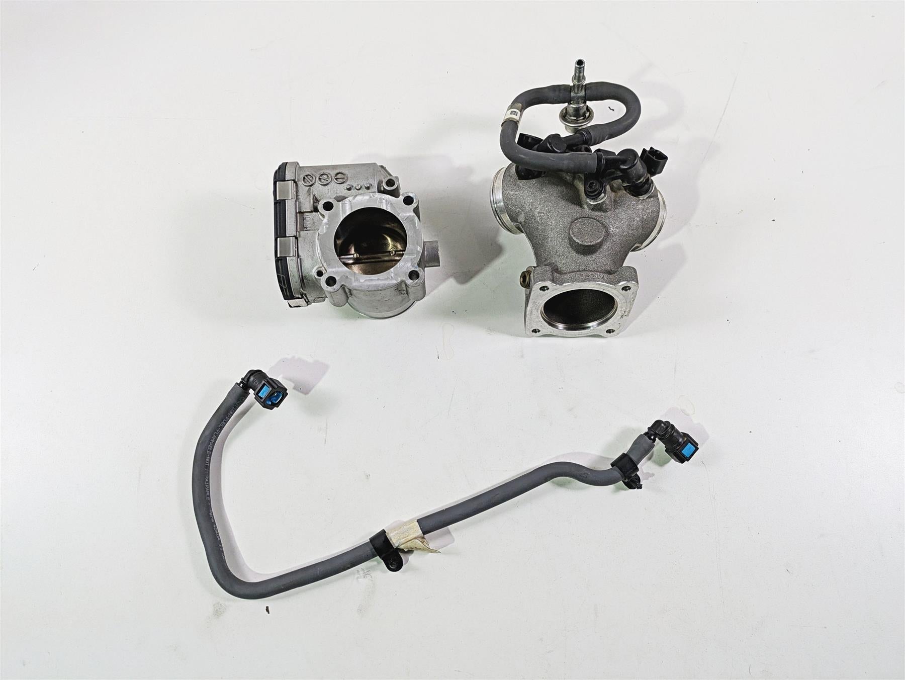2016 Indian Chief Classic Throttle Body & Intake Manifold 5138214 1204685 {{ shop.shopifyCountryName }} - Mototech271