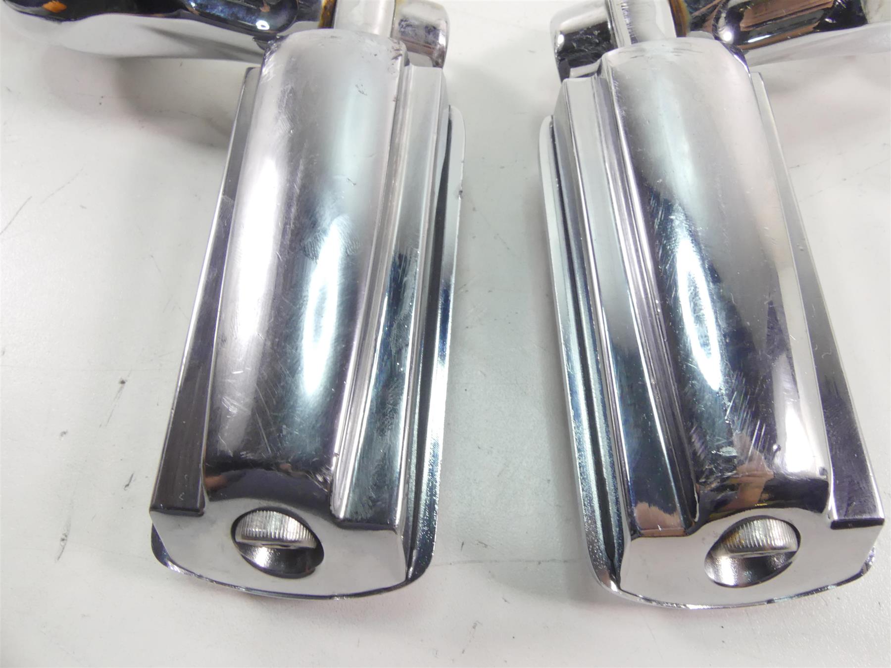 2012 Harley Touring FLHTK Electra Glide Highway Foot Peg 2.5" Set -Read 50830-07A {{ shop.shopifyCountryName }} - Mototech271