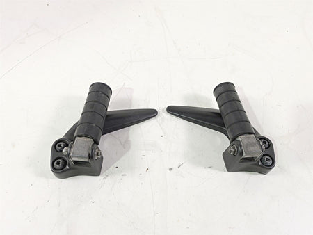 2008 Yamaha XVS1300 V-Star Tourer Rear Passenger Footpeg Set 3D8-27430-00-00 {{ shop.shopifyCountryName }} - Mototech271