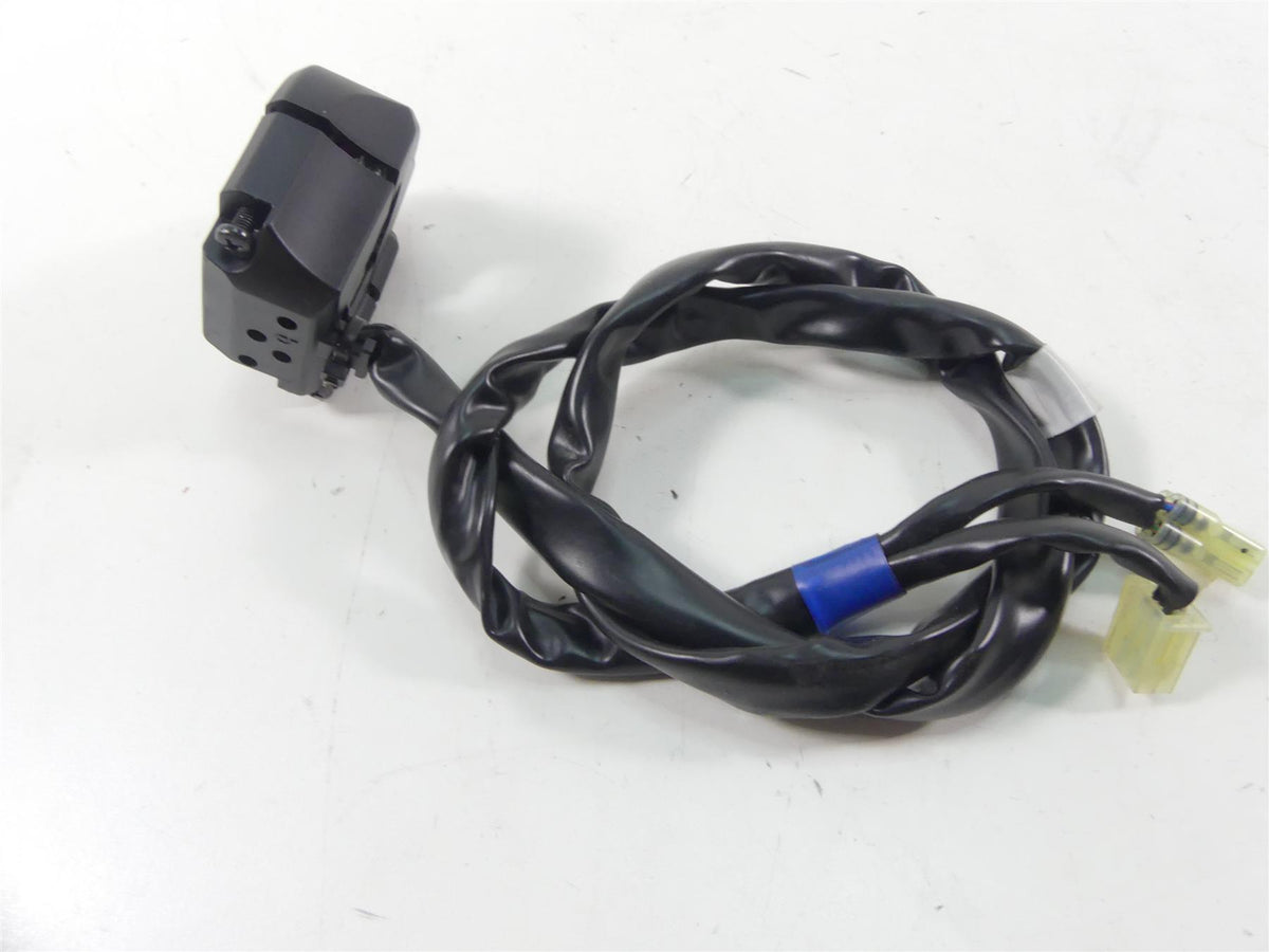 2017 Yamaha XT1200Z Super Tenere Right Hand Control Switch 2BS-83963-00-00 {{ shop.shopifyCountryName }} - Mototech271