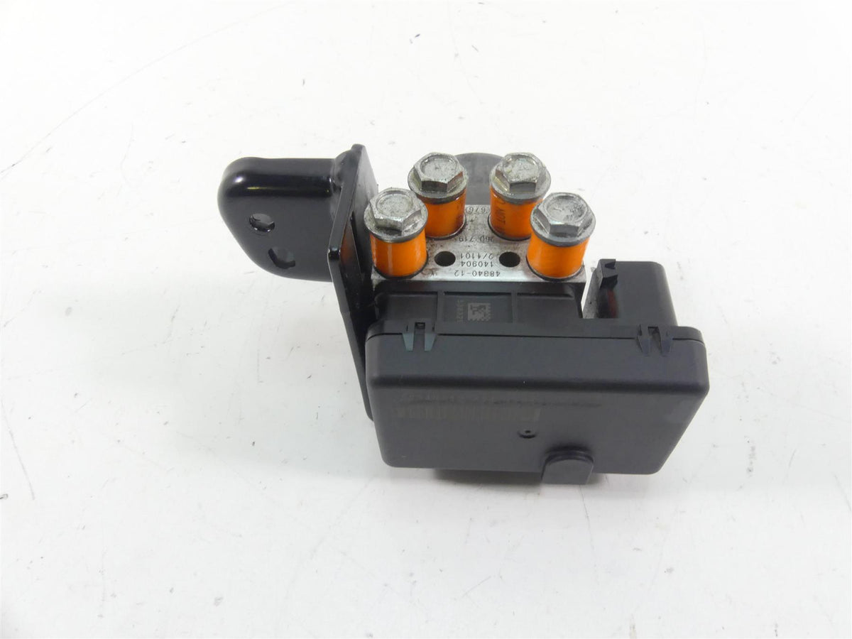 2015 Harley FLD Dyna Switchback Abs Brake Pump Module 48340-12 {{ shop.shopifyCountryName }} - Mototech271