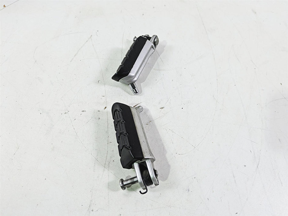 2023 BMW G310R K03 Front Rider Foot Peg Rest Set 46718553971 46718553972 {{ shop.shopifyCountryName }} - Mototech271