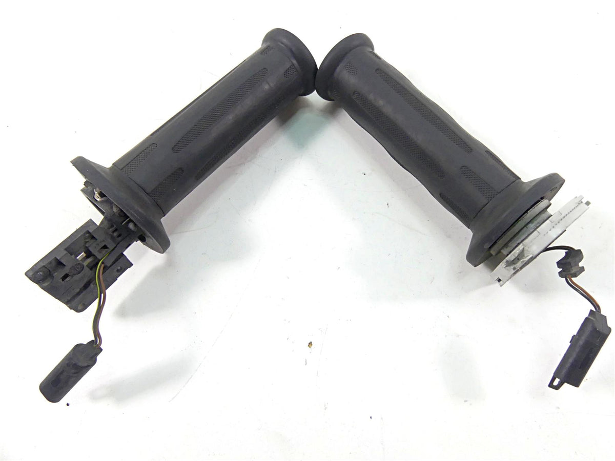 2009 BMW R1200GS K255 Adv Heated Left Right Hand Grips 61317727067 61317695470 {{ shop.shopifyCountryName }} - Mototech271