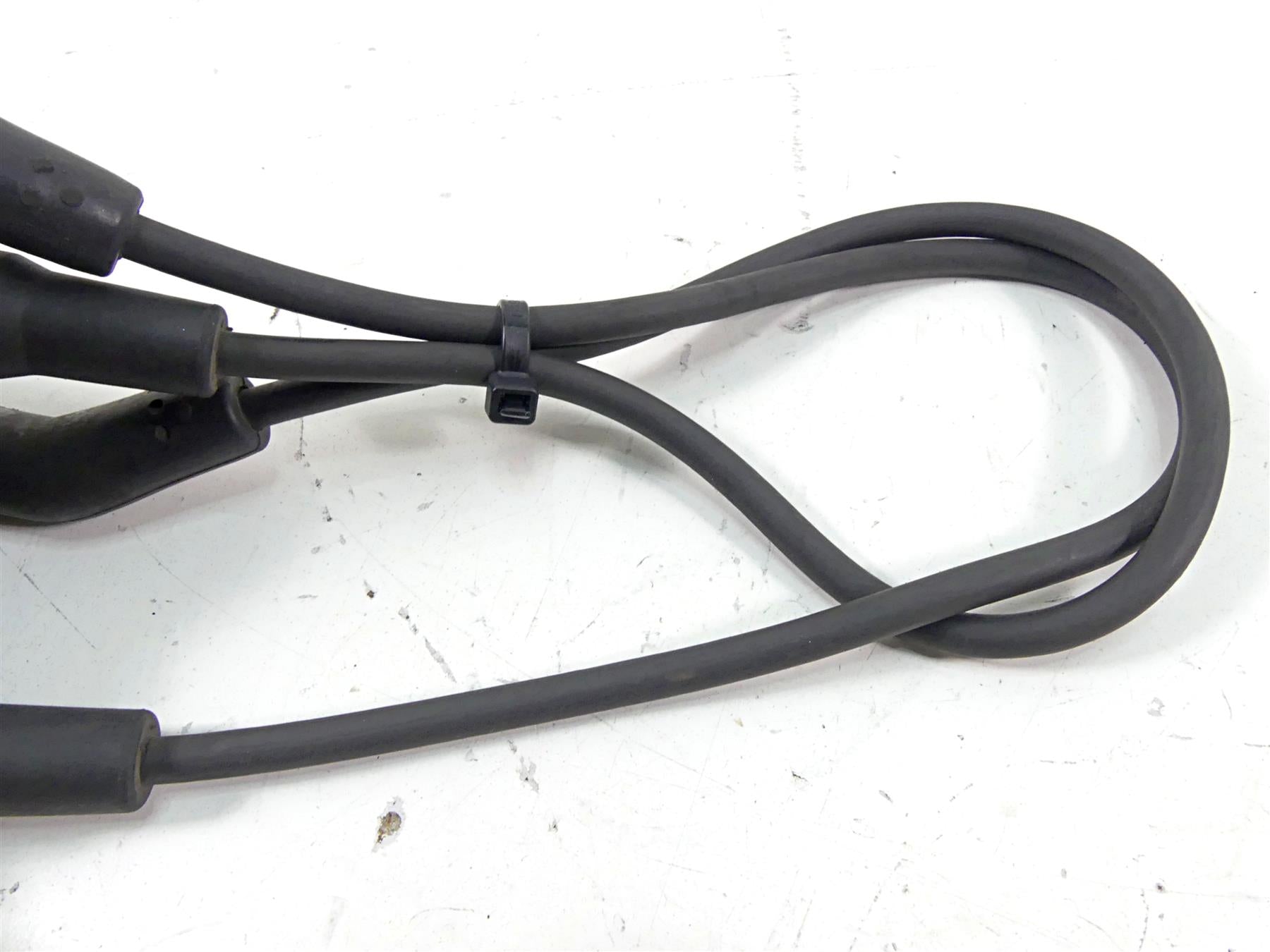 2006 Harley Touring FLHTCU SE E-Glide Ignition Coil Wires Plugs 31743-01 {{ shop.shopifyCountryName }} - Mototech271