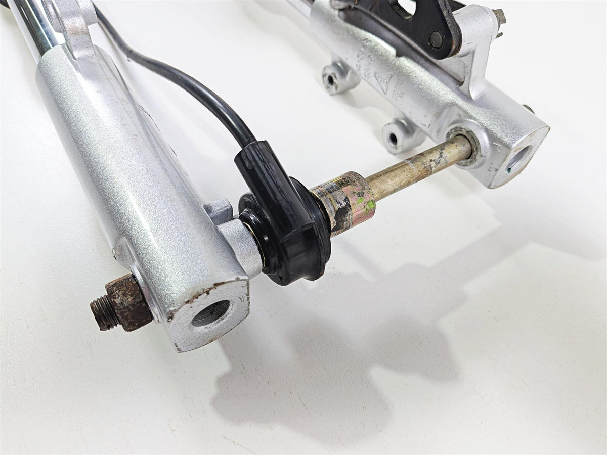 2023 Vitacci GTT 250 Straight Up-Side-Down Front Fork Triple Tree Axle Set {{ shop.shopifyCountryName }} - Mototech271