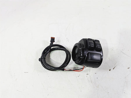 2018 Harley FXBR Softail Breakout Left Hand Blinker Control Switch 71500292 {{ shop.shopifyCountryName }} - Mototech271