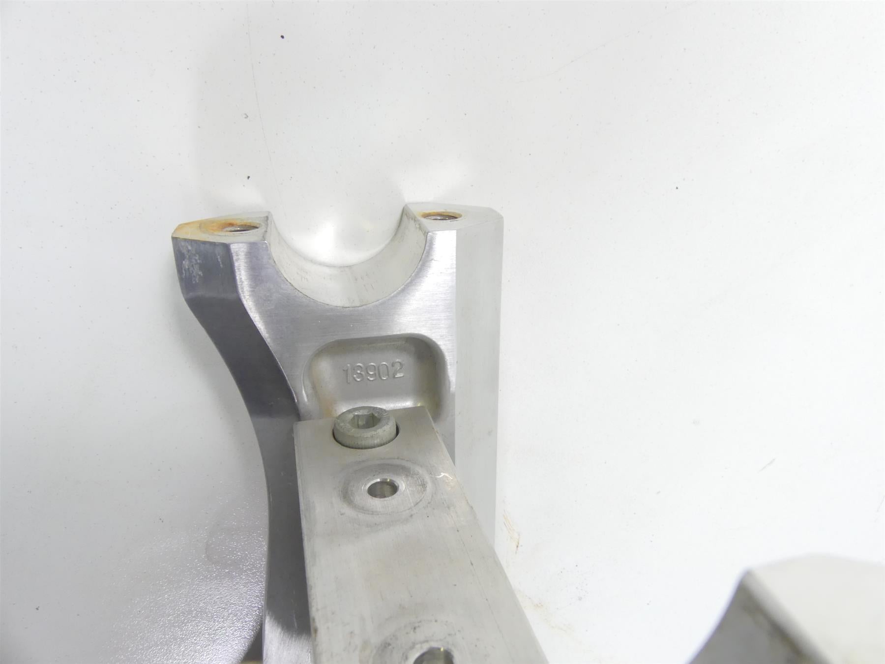 2007 Suzuki M109R VZR1800 Boulevard Handlebar Riser Holder Set 56225-48G00 {{ shop.shopifyCountryName }} - Mototech271