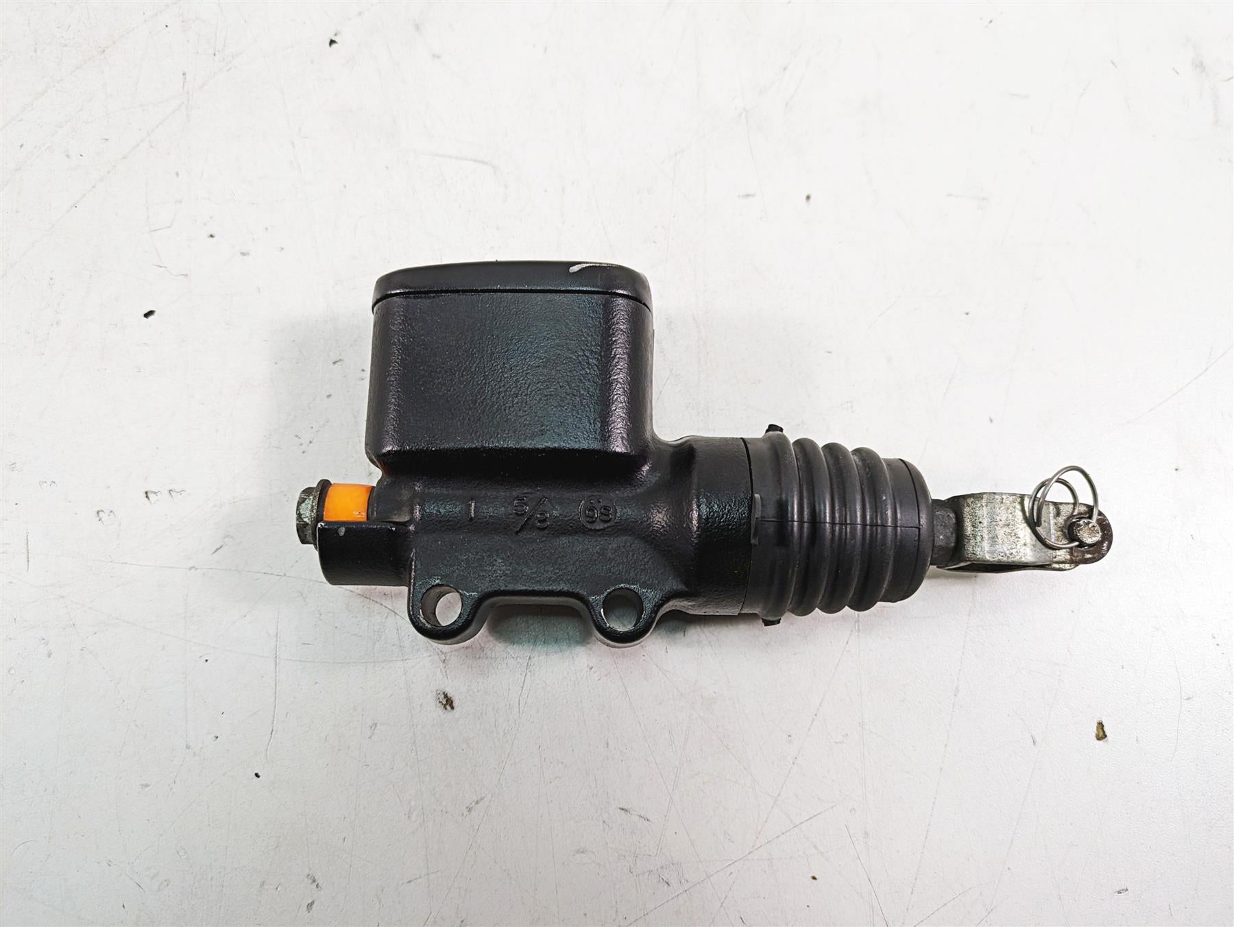 2020 Harley Softail FXBB Street Bob Rear Brake Master Cylinder 5/8" 41700460 {{ shop.shopifyCountryName }} - Mototech271