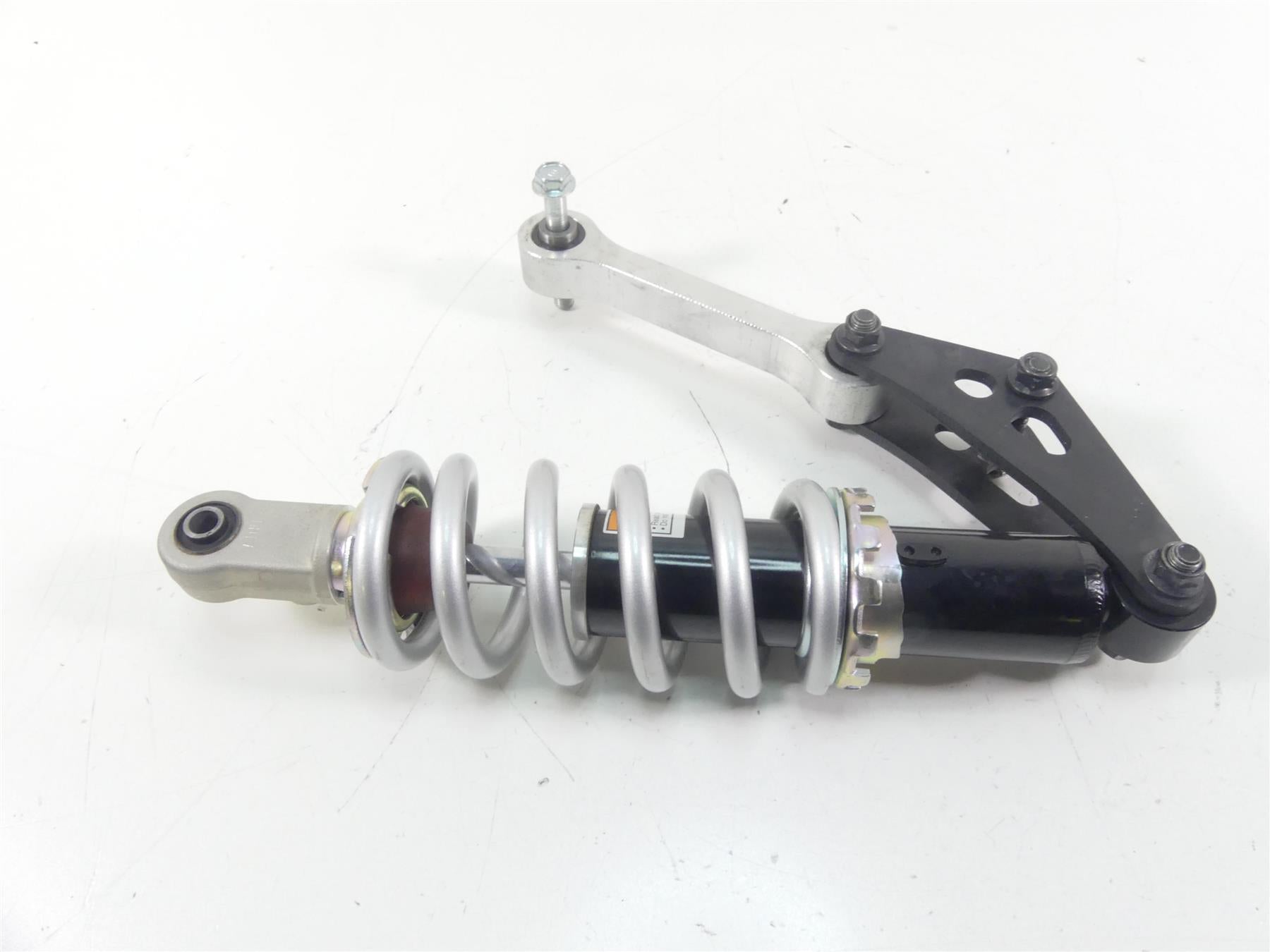 2022 Yamaha MT09 FZ09 Straight Rear Shock Damper Absorber B7N-22210-10-00 {{ shop.shopifyCountryName }} - Mototech271
