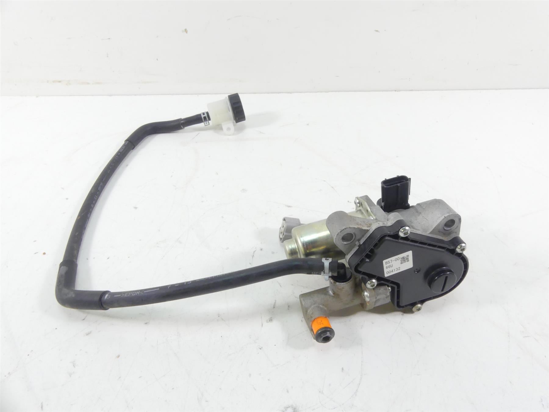 2017 Yamaha YXZ1000R EPS SS Clutch Master Cylinder + Reservoir B57-82460-00-00 | Mototech271