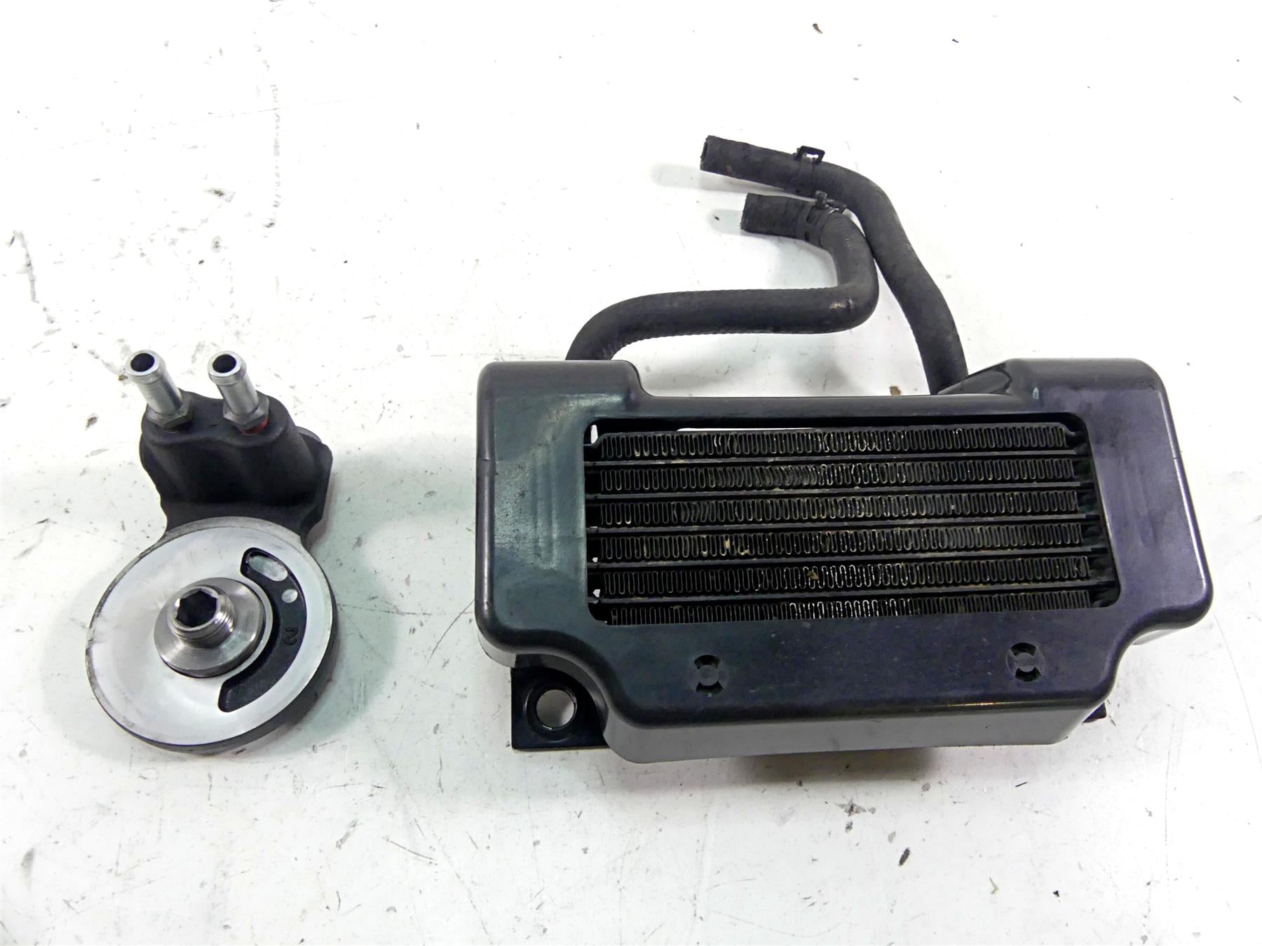 2015 Harley Touring FLHXS Street Glide Oil Cooler & Cover & Flange 63083-11A {{ shop.shopifyCountryName }} - Mototech271