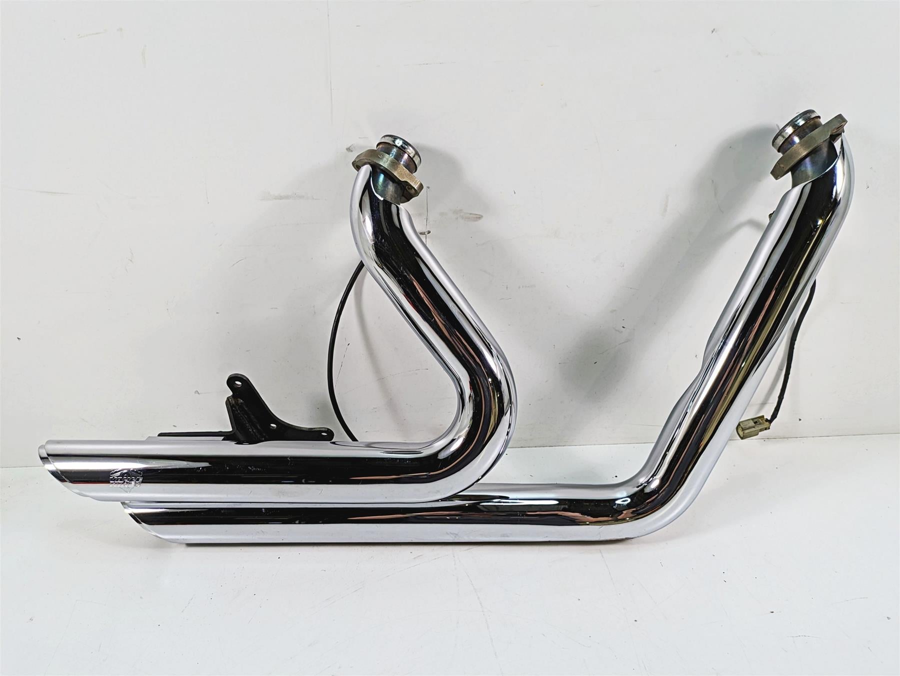 2015 Harley FXDL Dyna Low Rider Vance Hines Shortshots Exhaust System 1800-1416 | Mototech271