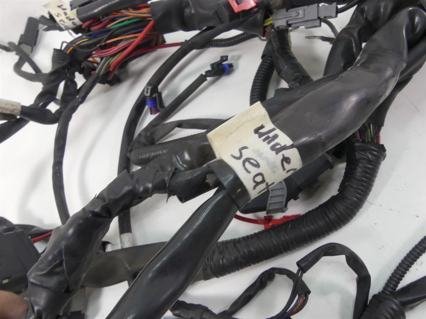 2011 Harley Touring FLTRU Road Glide Main Wiring Harness Loom Abs -Read 70121-11 {{ shop.shopifyCountryName }} - Mototech271