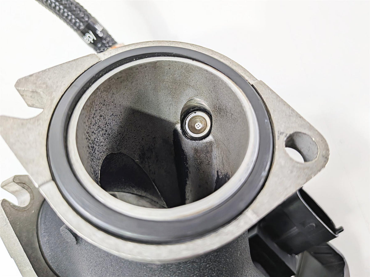 2015 Harley Touring FLTRUSE CVO Road Glide Throttle Body Fuel Injector 27685-11A-Mototech271