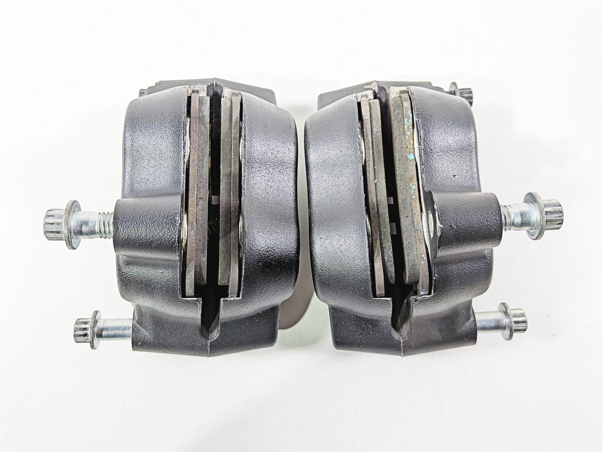 2011 Harley FXDF Dyna Fat Bob Dual Front Brake Caliper Set 44046-08 {{ shop.shopifyCountryName }} - Mototech271