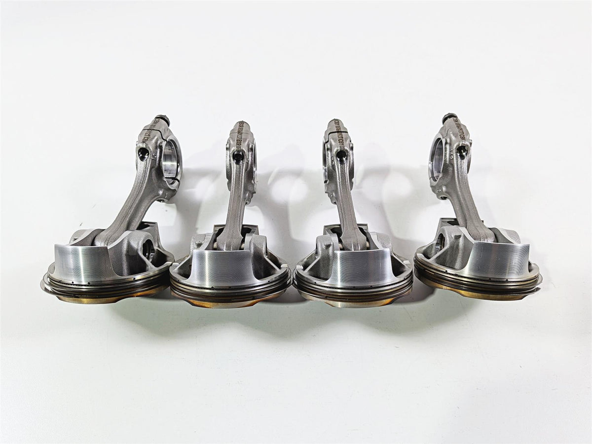 2017 BMW S1000RR K46 All 4 Piston & Connecting Rod Set 11258536333 {{ shop.shopifyCountryName }} - Mototech271