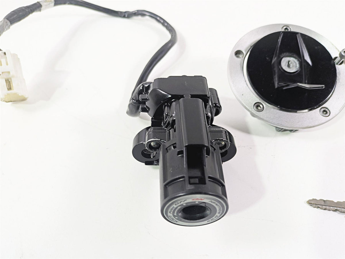 2016 Kawasaki ZX10R Ninja Ignition Switch Key Lock Tank Cap Set 27048-5104 {{ shop.shopifyCountryName }} - Mototech271
