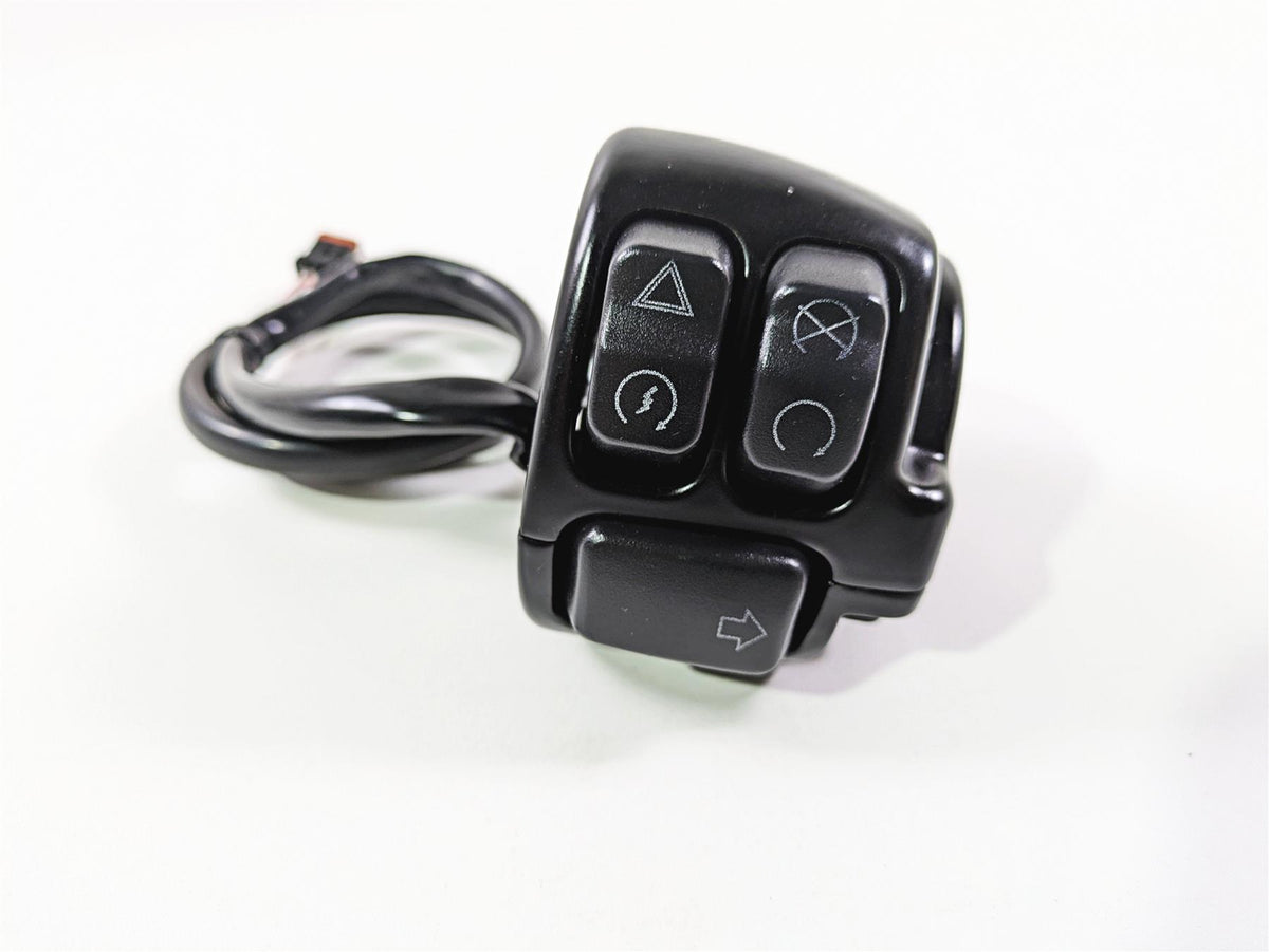 2019 Harley Softail FXDR 114 Right Hand Start Kill Control Switch 71500462 {{ shop.shopifyCountryName }} - Mototech271