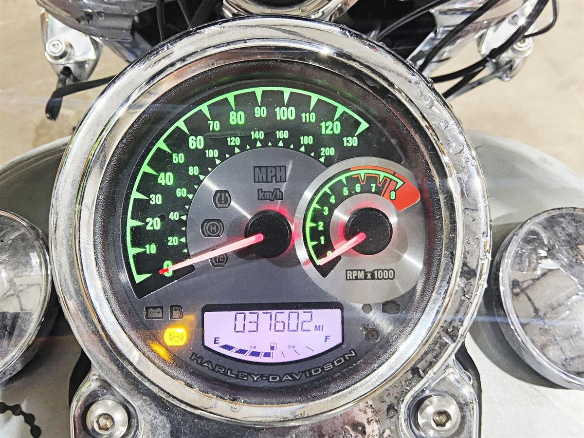 2012 Harley FLD Dyna Switchback Speedometer Gauge Instrument - 37k 70900391B {{ shop.shopifyCountryName }} - Mototech271