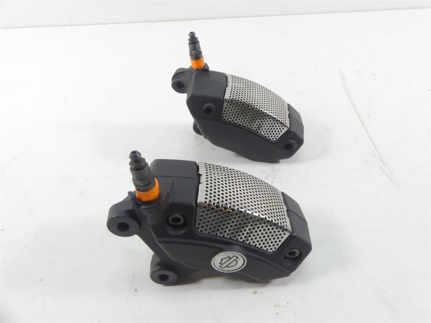 2010 Harley Touring FLHX Street Glide Front Brake Caliper Set 43027-08 44023-08