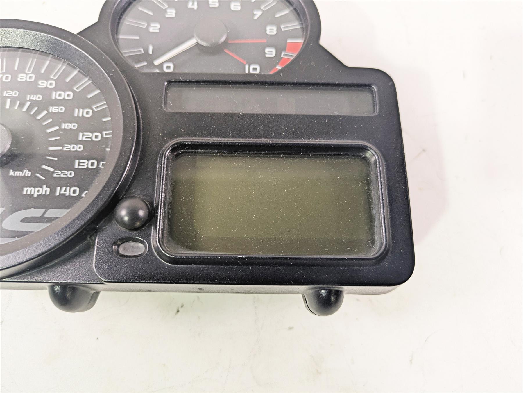 2010 BMW R1200GS K25 Speedometer Gauges Instrument 64K 62117725818 {{ shop.shopifyCountryName }} - Mototech271