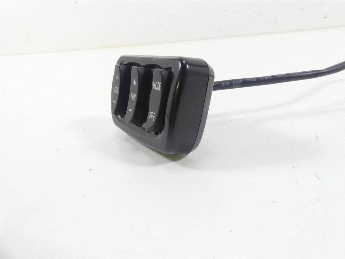 2015 Victory Cross Country Tour Left Hand Radio Stereo Control Switch 1017807 {{ shop.shopifyCountryName }} - Mototech271