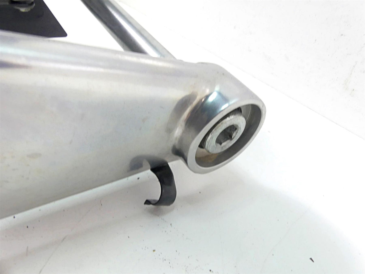 2015 Harley VRSCF Muscle V-Rod Swingarm Swing Arm & Guards 48606-07A 48604-07 {{ shop.shopifyCountryName }} - Mototech271