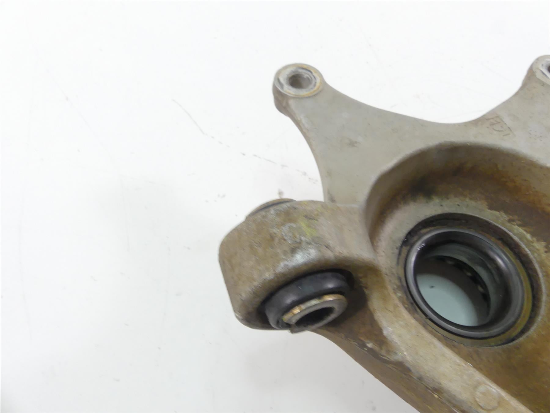 2020 Can Am Maverick X3 XMR Turbo RR Rear Right Wheel Spindle Knuckle 706001961 {{ shop.shopifyCountryName }} - Mototech271