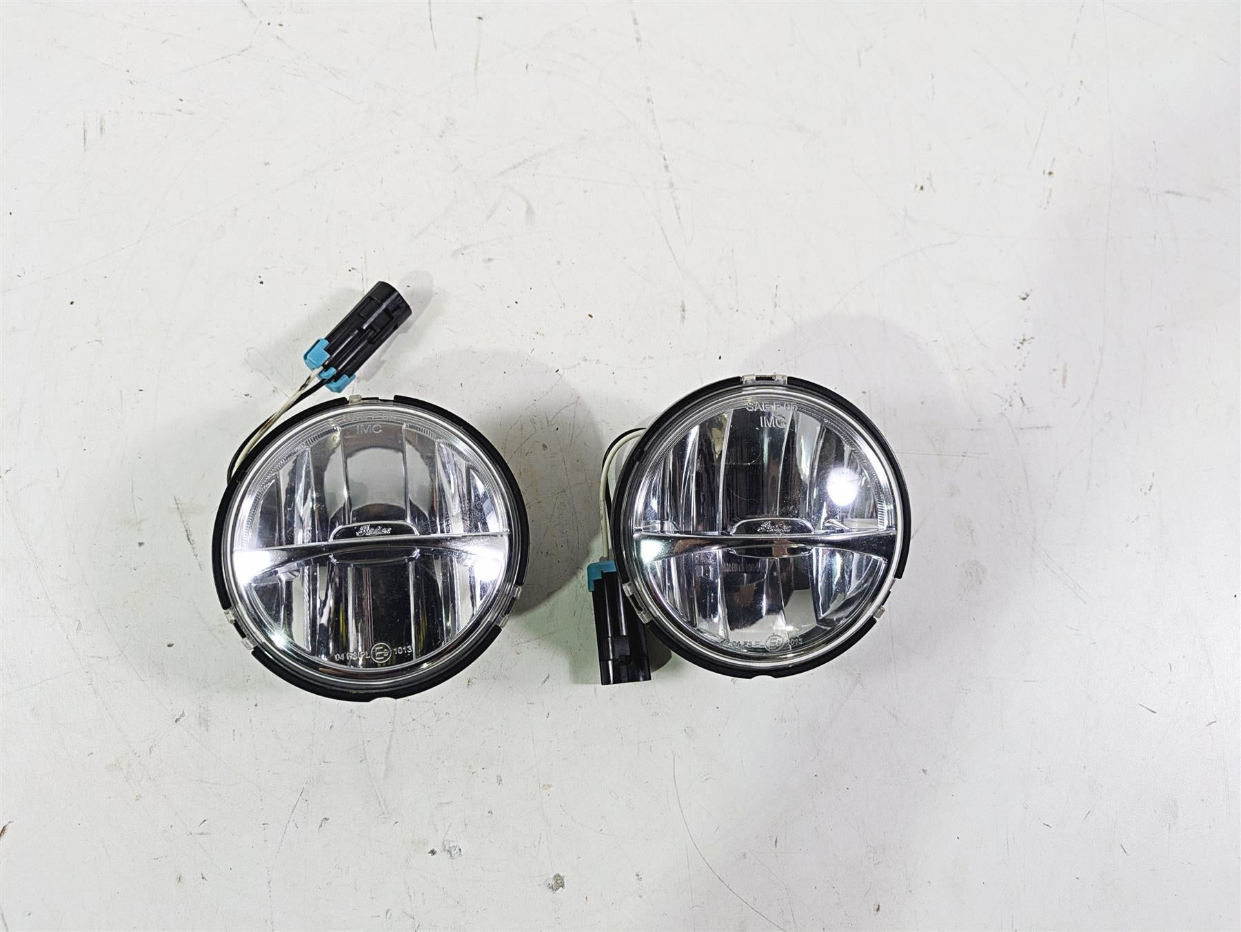 2018 Indian Chieftain Limited Front Fog Spot Light Lamp Lens Set 2412962 {{ shop.shopifyCountryName }} - Mototech271