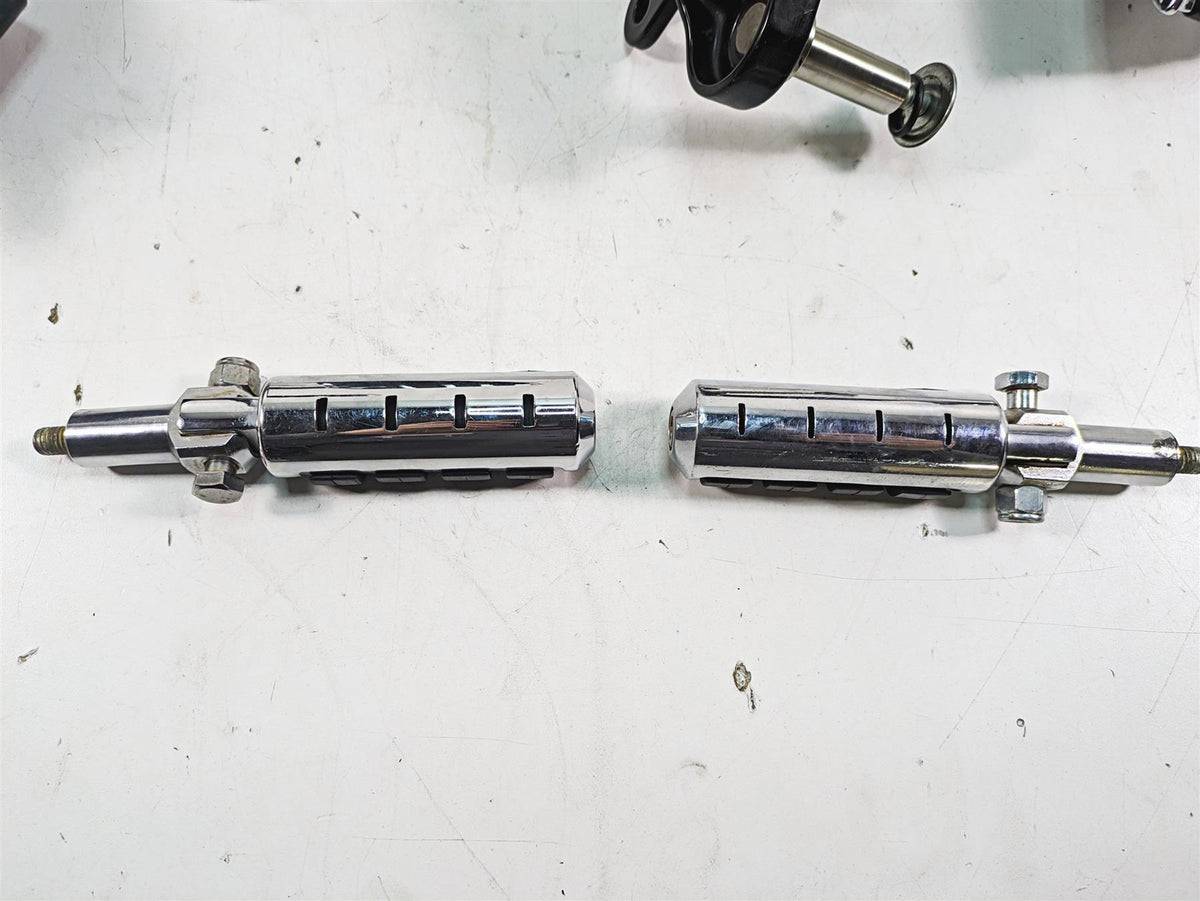 2000 Harley FXSTS Softail Springer Front Rear Footpeg & Shifter Set 33683-00 {{ shop.shopifyCountryName }} - Mototech271