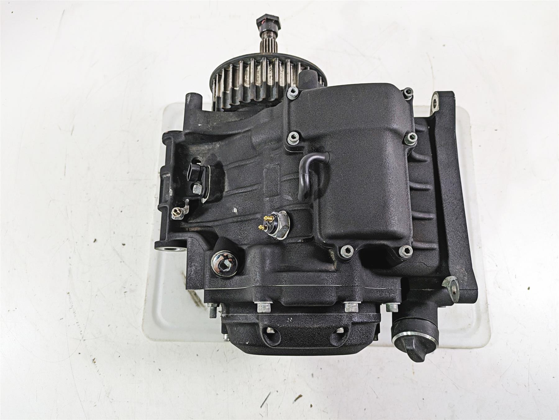 2013 Harley FXDWG Dyna Wide Glide 6-Speed Transmission Gear Box 33083-10A {{ shop.shopifyCountryName }} - Mototech271