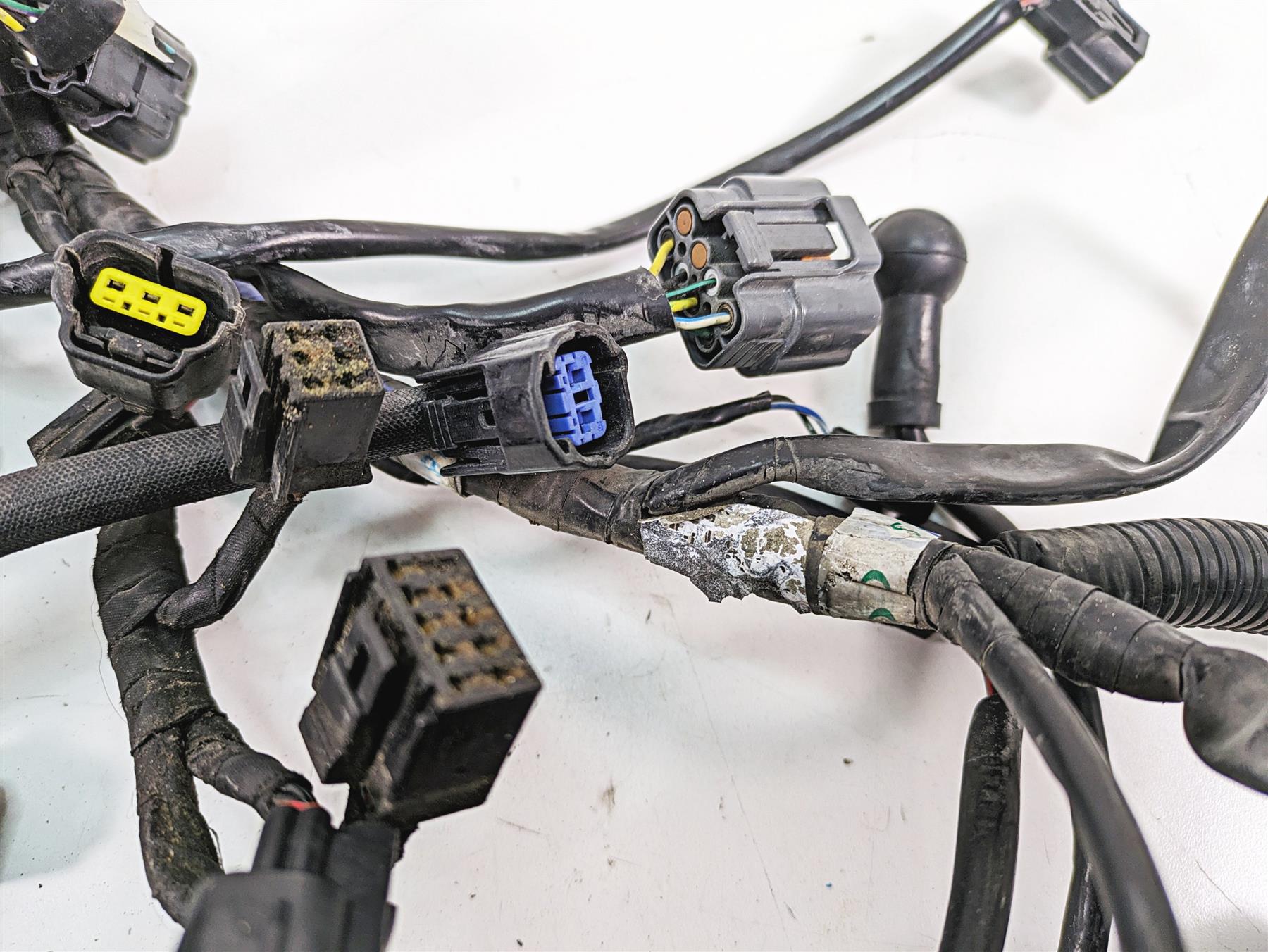2012 Triumph Tiger 800XC ABS Main Wiring Harness Loom - No Cuts T2508022 {{ shop.shopifyCountryName }} - Mototech271