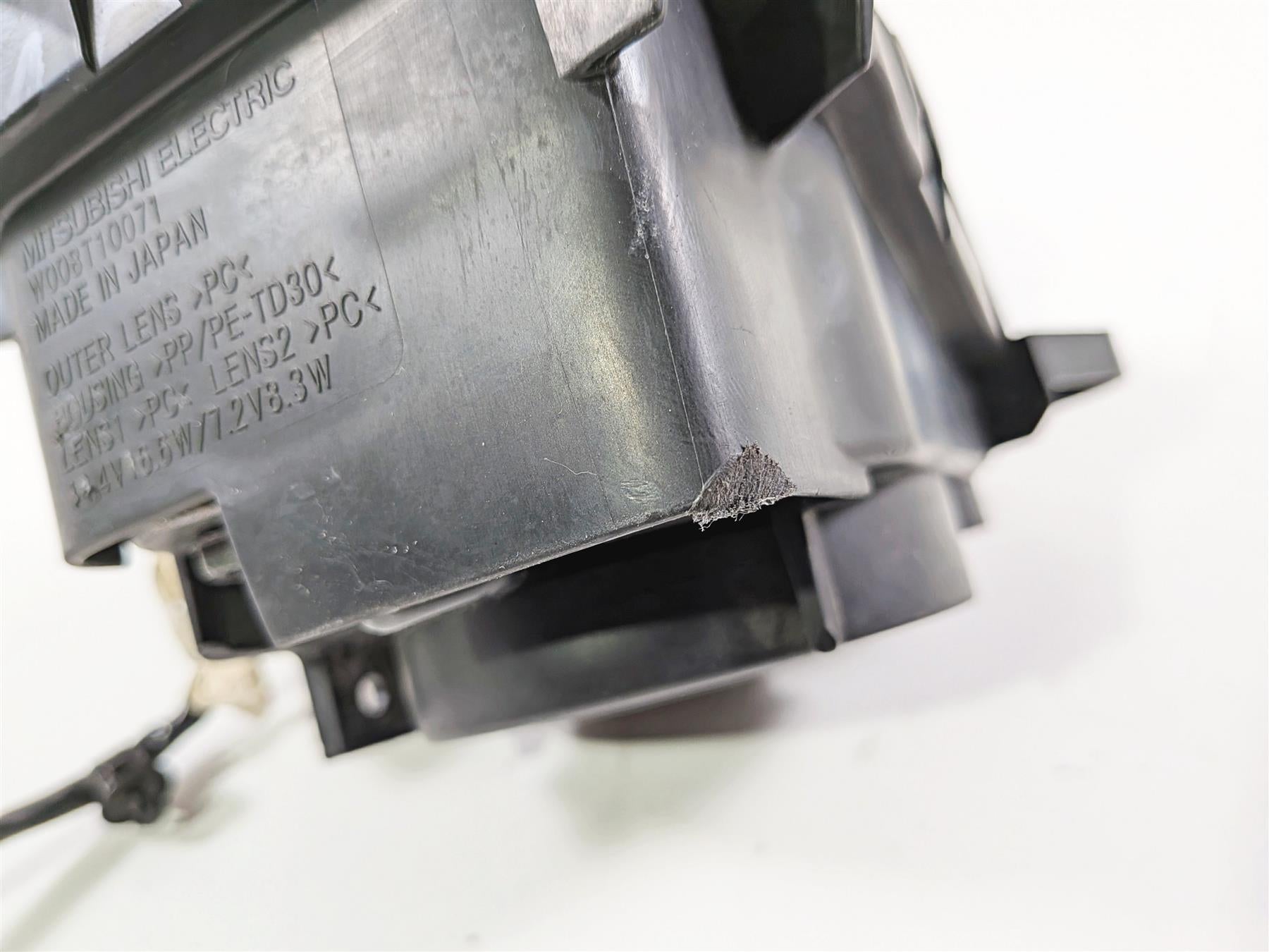 2022 Kawasaki ZX10R ZX1000 Ninja Right Headlight Head Light Lamp Led 23001-0050 {{ shop.shopifyCountryName }} - Mototech271