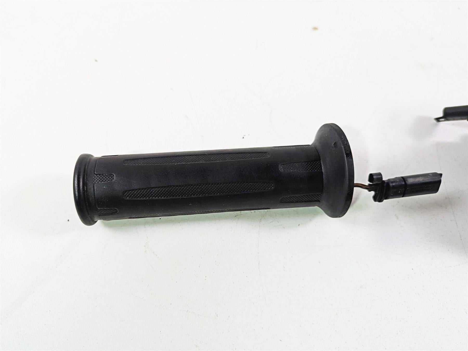 2017 BMW R1200 GS K50 Heated Hand Grip Set 61318552117 61318552120 {{ shop.shopifyCountryName }} - Mototech271