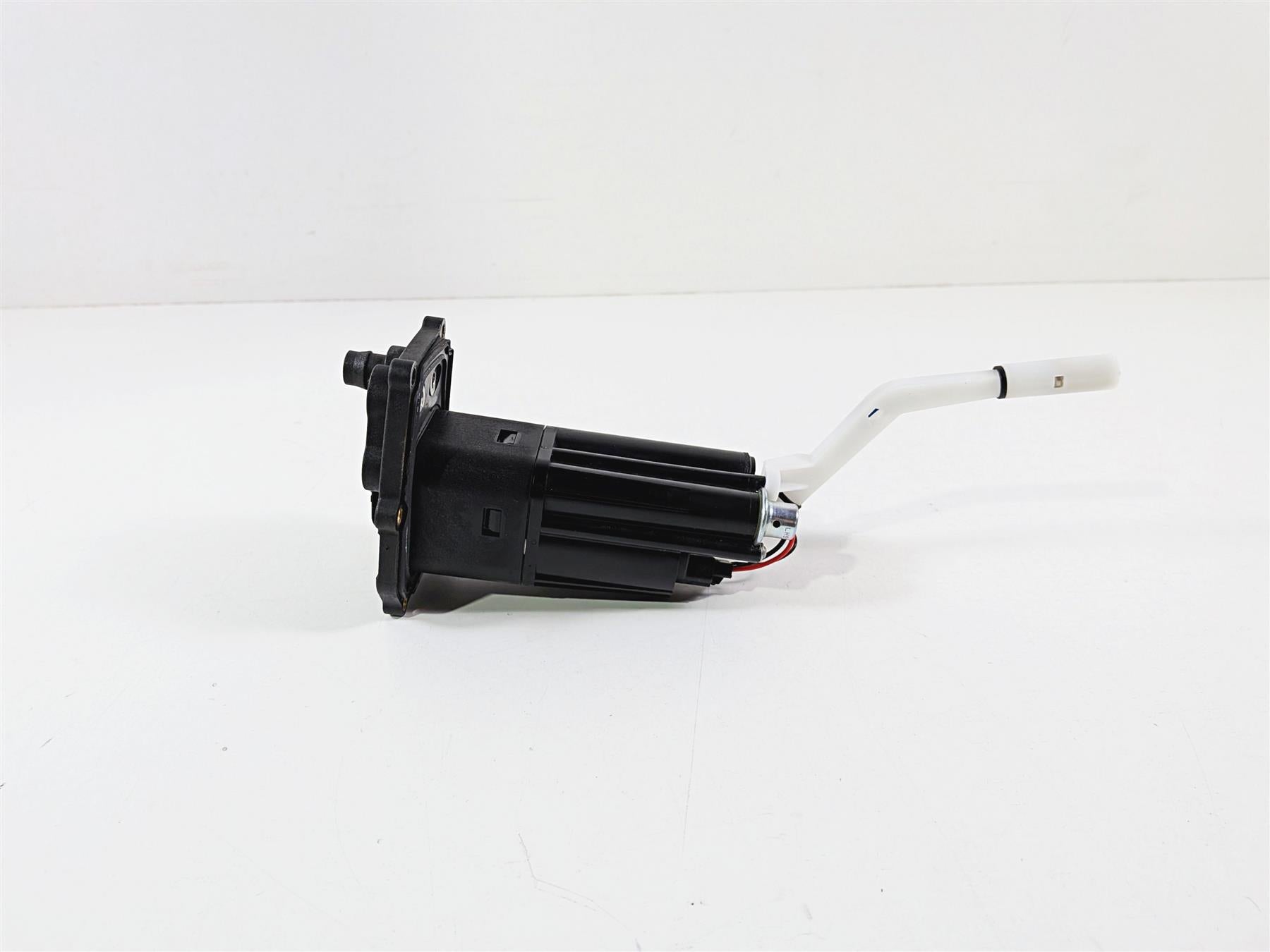 2016 Ducati Hypermotard 939 SP Fuel Gas Petrol Pump - Tested 16024281A-Mototech271