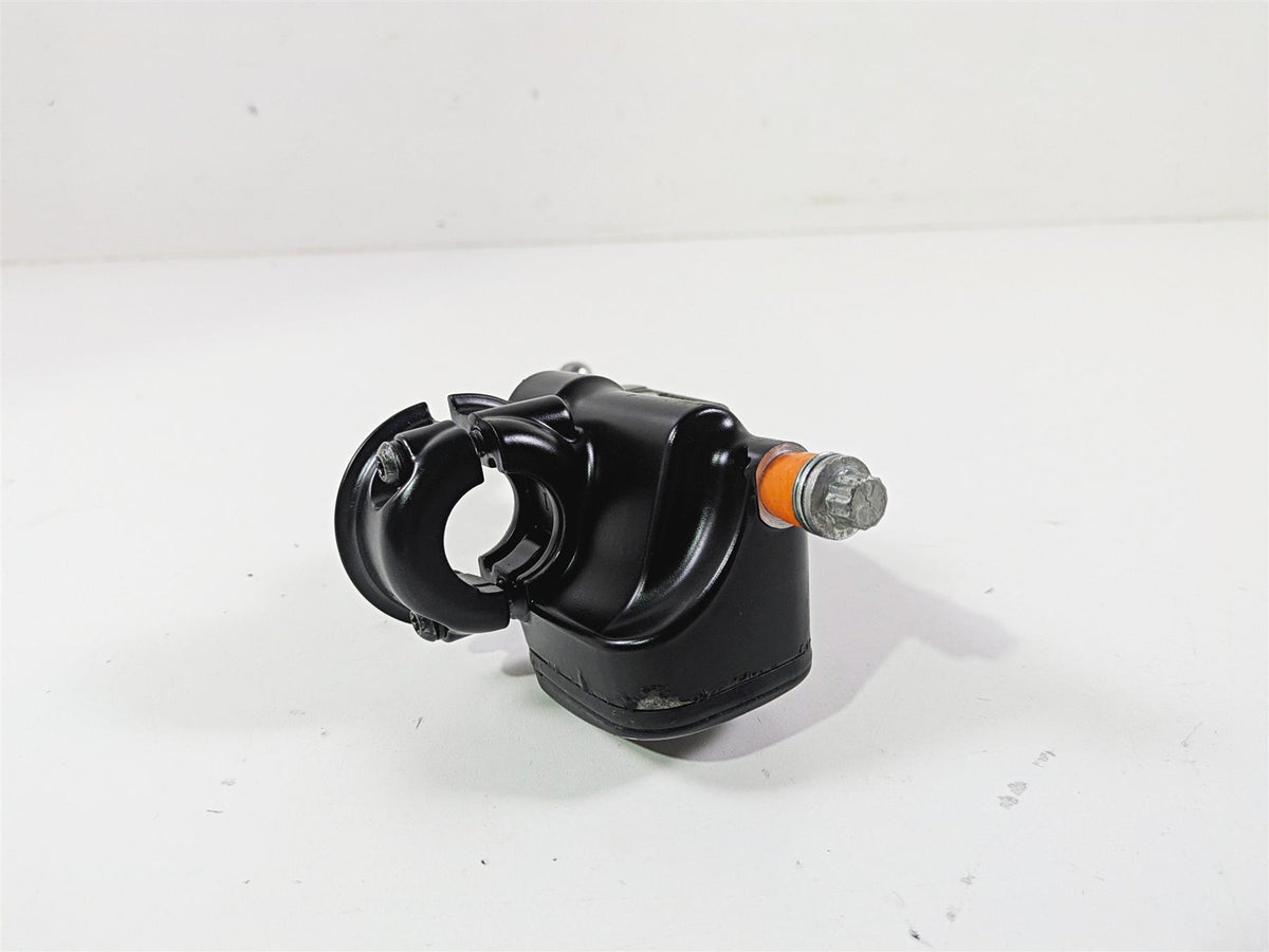 2014 Harley FXDF Dyna Fat Bob Front Brake Master Cylinder 11/16 45170-08F {{ shop.shopifyCountryName }} - Mototech271
